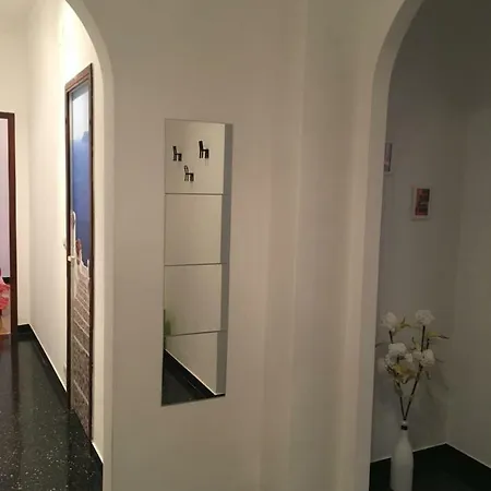 Apartamento Ad Metro Dal Centro Génova